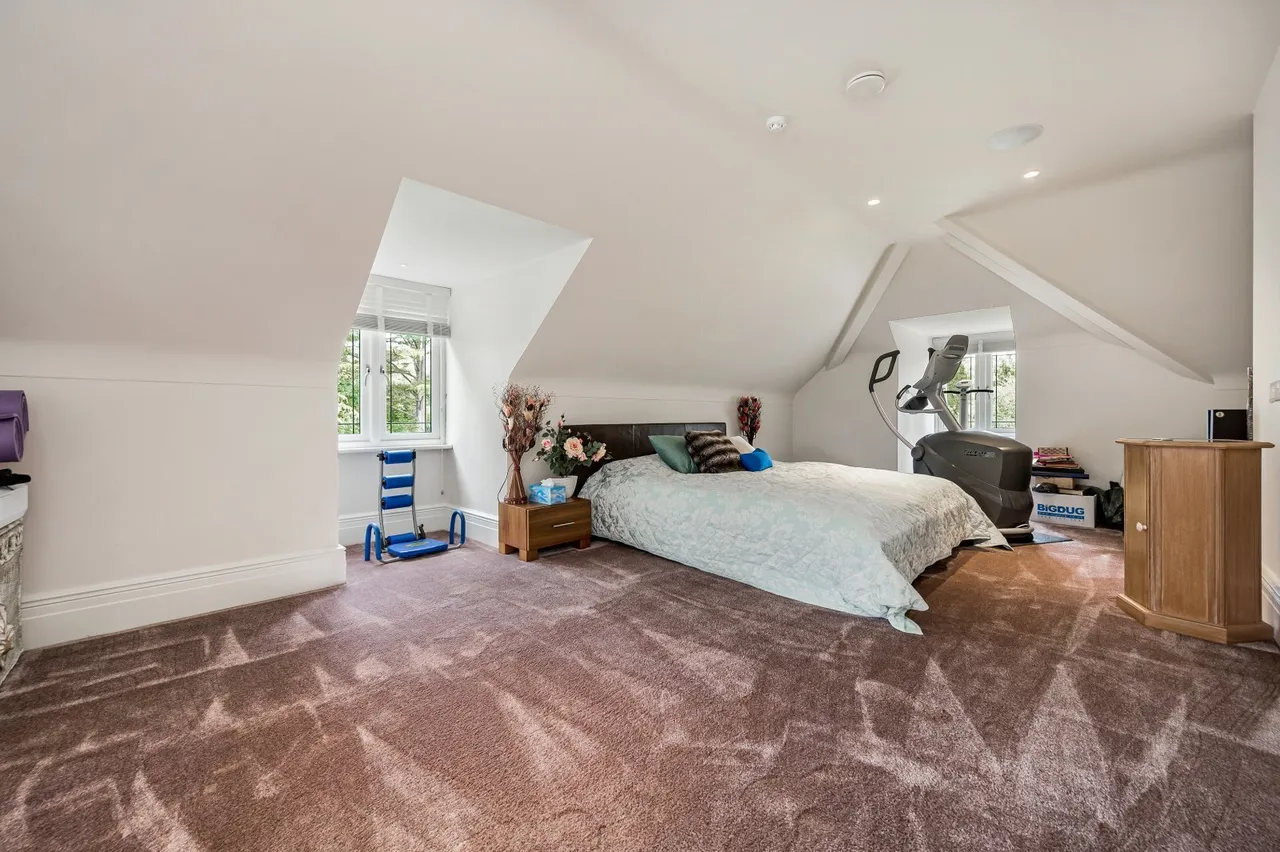Carrwood, Hale Barns, WA15, photo 17
