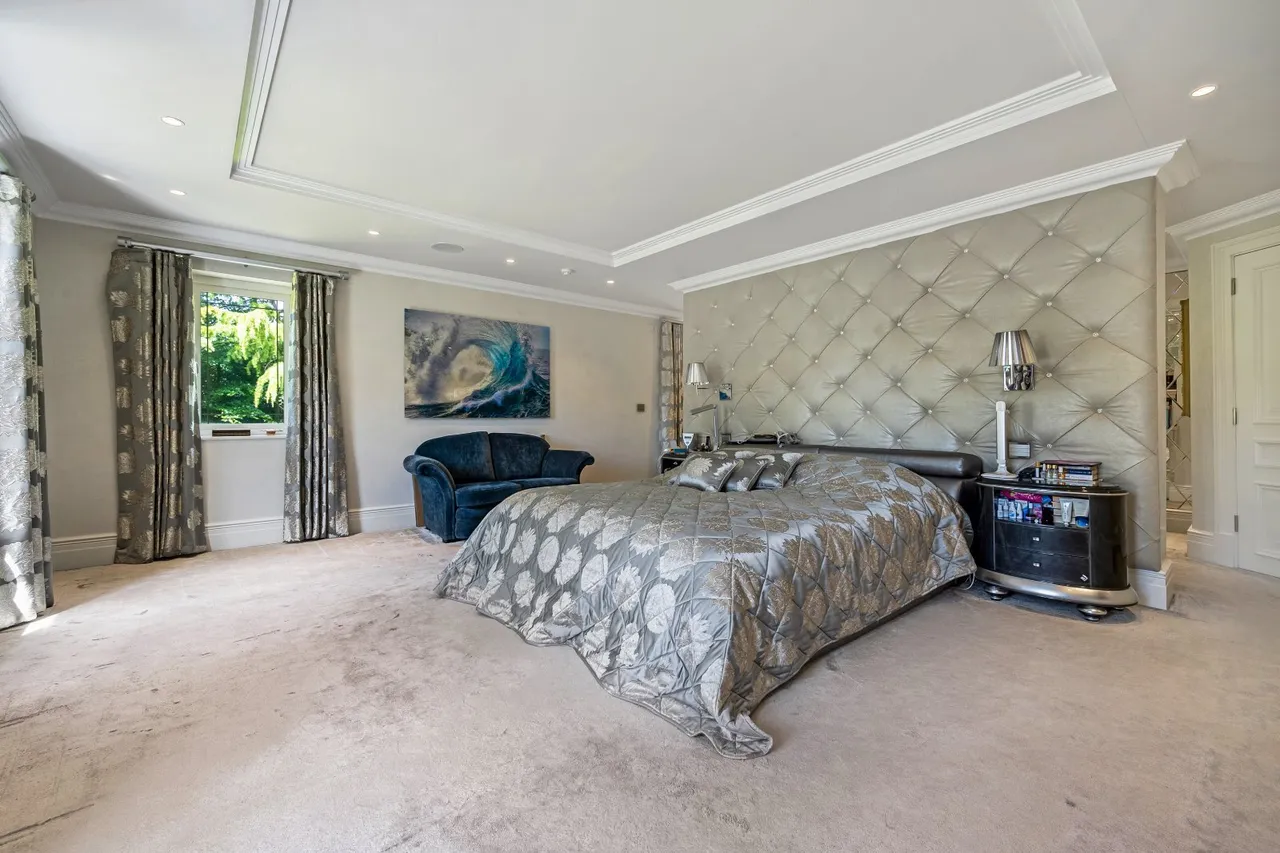 Carrwood, Hale Barns, WA15, photo 11