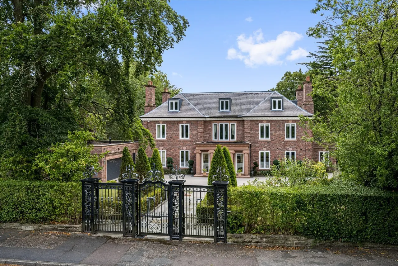 Carrwood, Hale Barns, WA15, photo 24