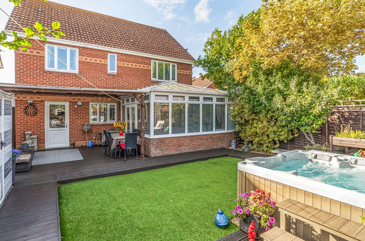 Mixon Close, Selsey, PO20, photo 4