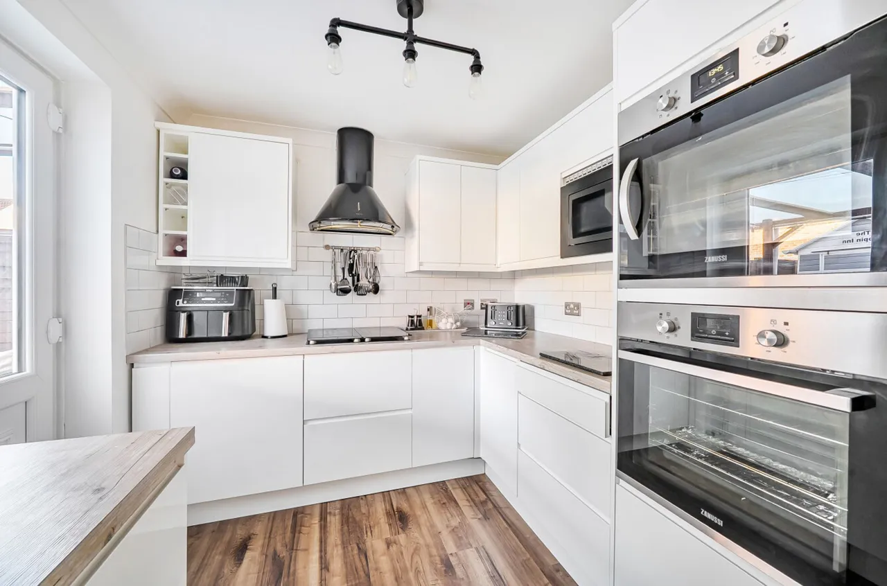 Mixon Close, Selsey, PO20, photo 10
