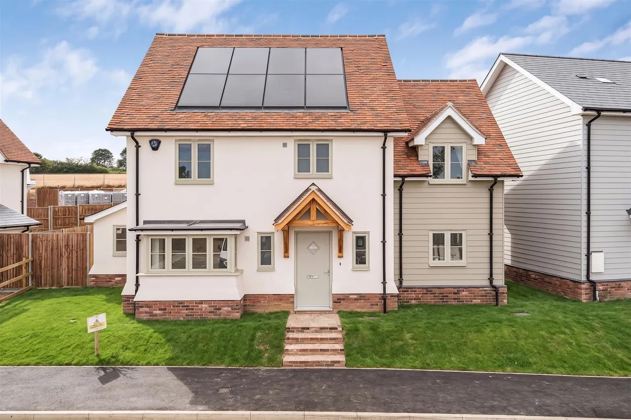 3 bed property for sale, Manuden, CM23