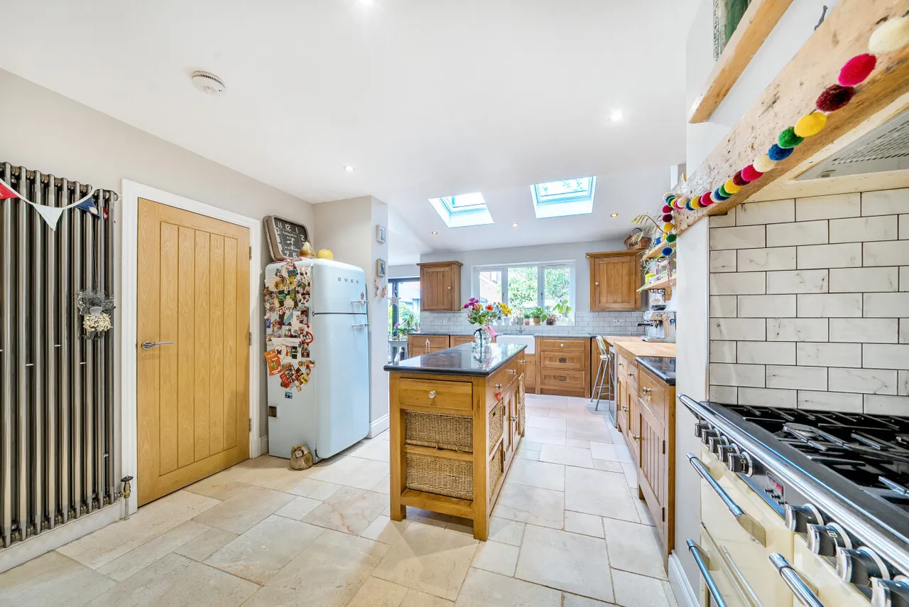 Pickhurst Lane, Hayes, Kent, BR2, photo 7