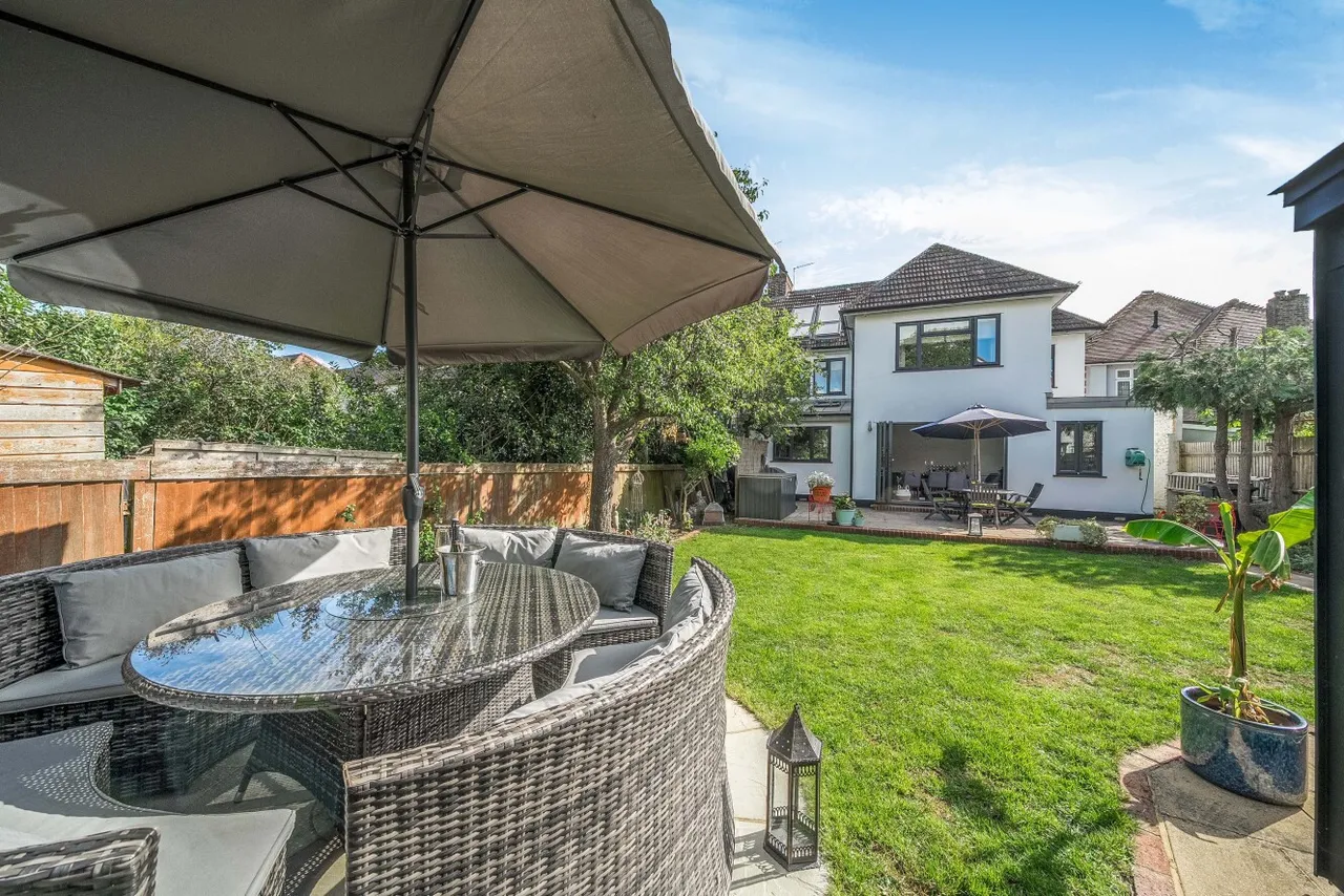 Pickhurst Lane, Hayes, Kent, BR2, photo 5