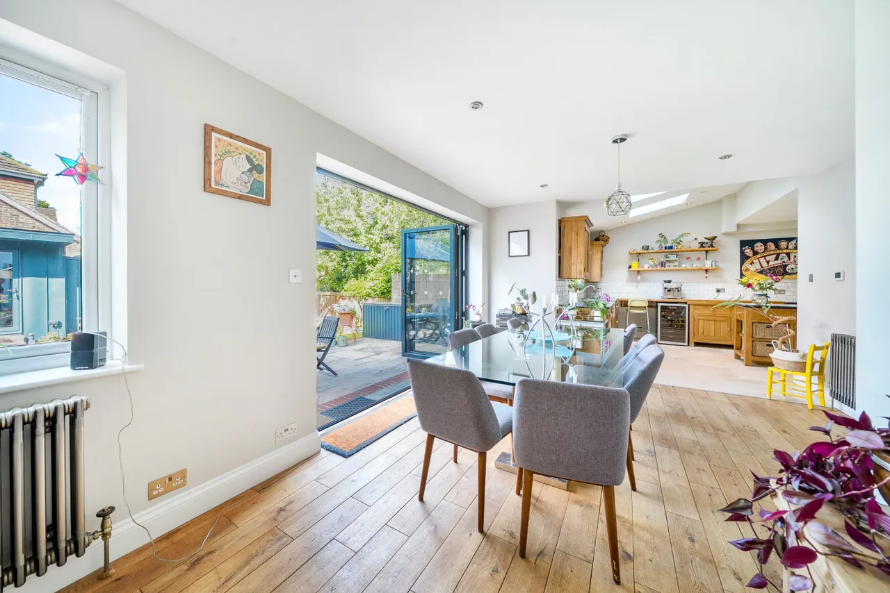 Pickhurst Lane, Hayes, Kent, BR2, photo 11
