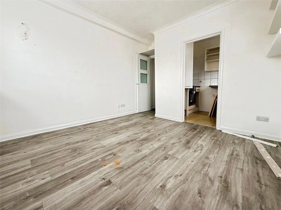 Rowlands Road, Worthing, BN11, photo 2