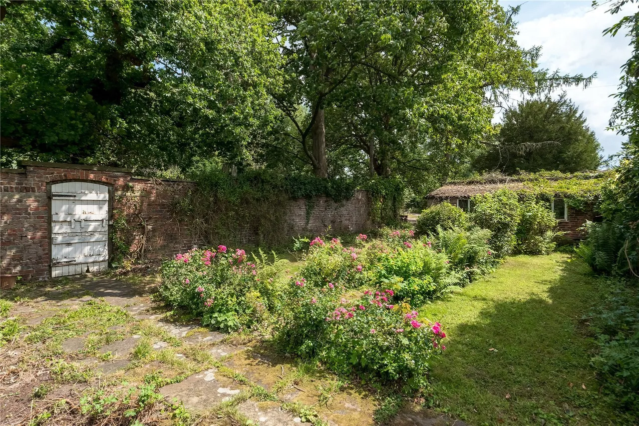Mill Lane, Adlington, SK10, photo 7