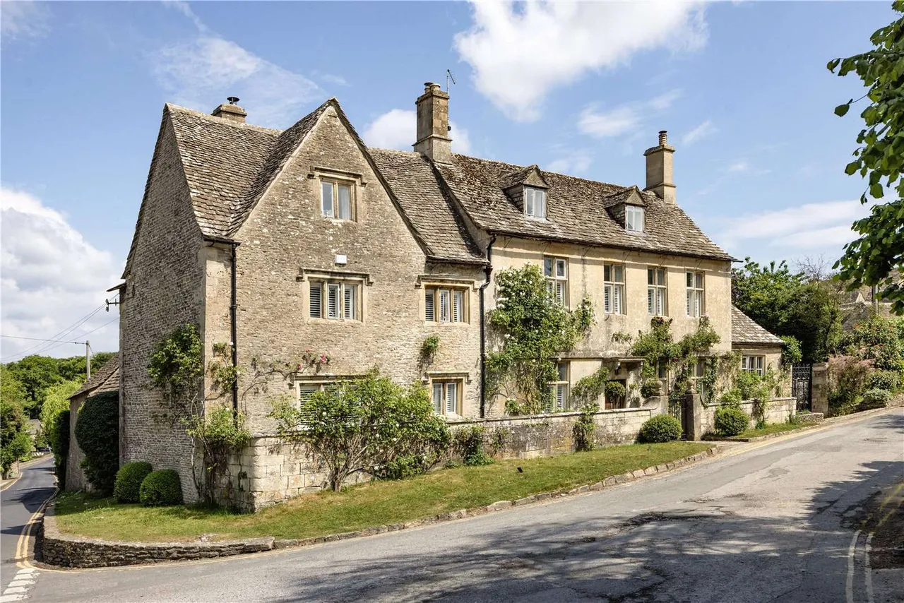 Arlington, Bibury, Cirencester, Gloucestershire, GL7 5NG, photo 2