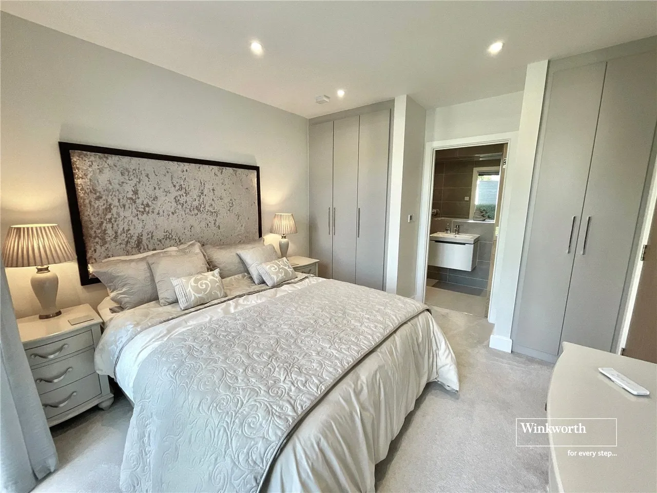 Needles Watch, 6 Wharncliffe Gardens, Highcliffe-On-Sea, Dorset, BH23, photo 5