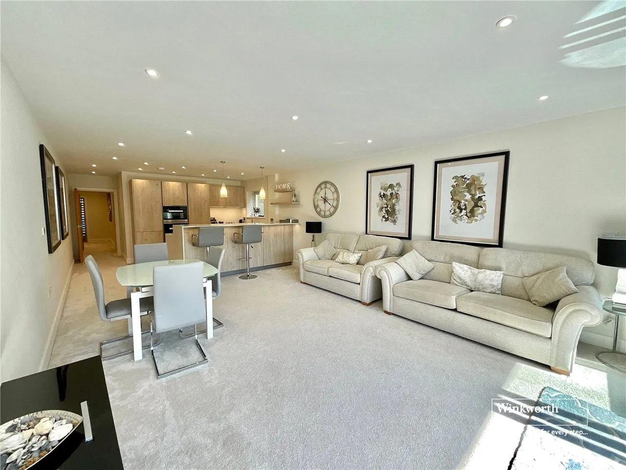 Needles Watch, 6 Wharncliffe Gardens, Highcliffe-On-Sea, Dorset, BH23, photo 7