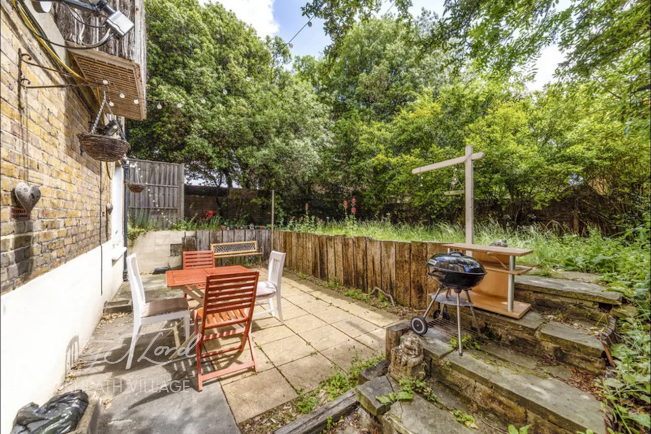 Shooters Hill Road, London, SE3, photo 10