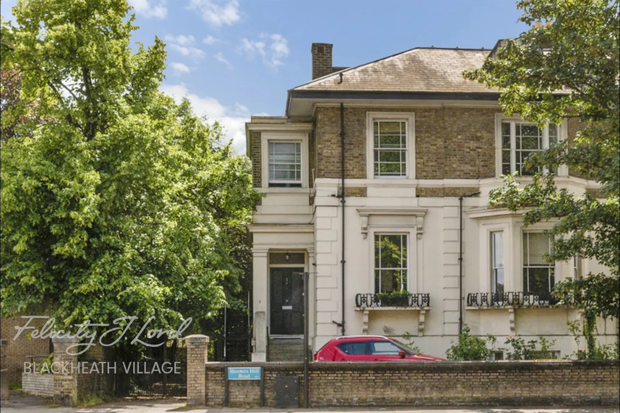 2 bed flat for sale, Shooters Hill Road, London, SE3
