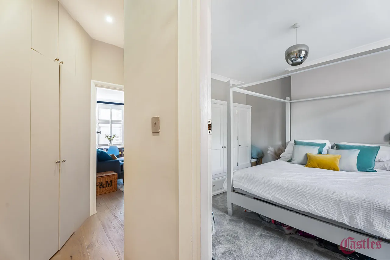 Ridge Road, N8, photo 8