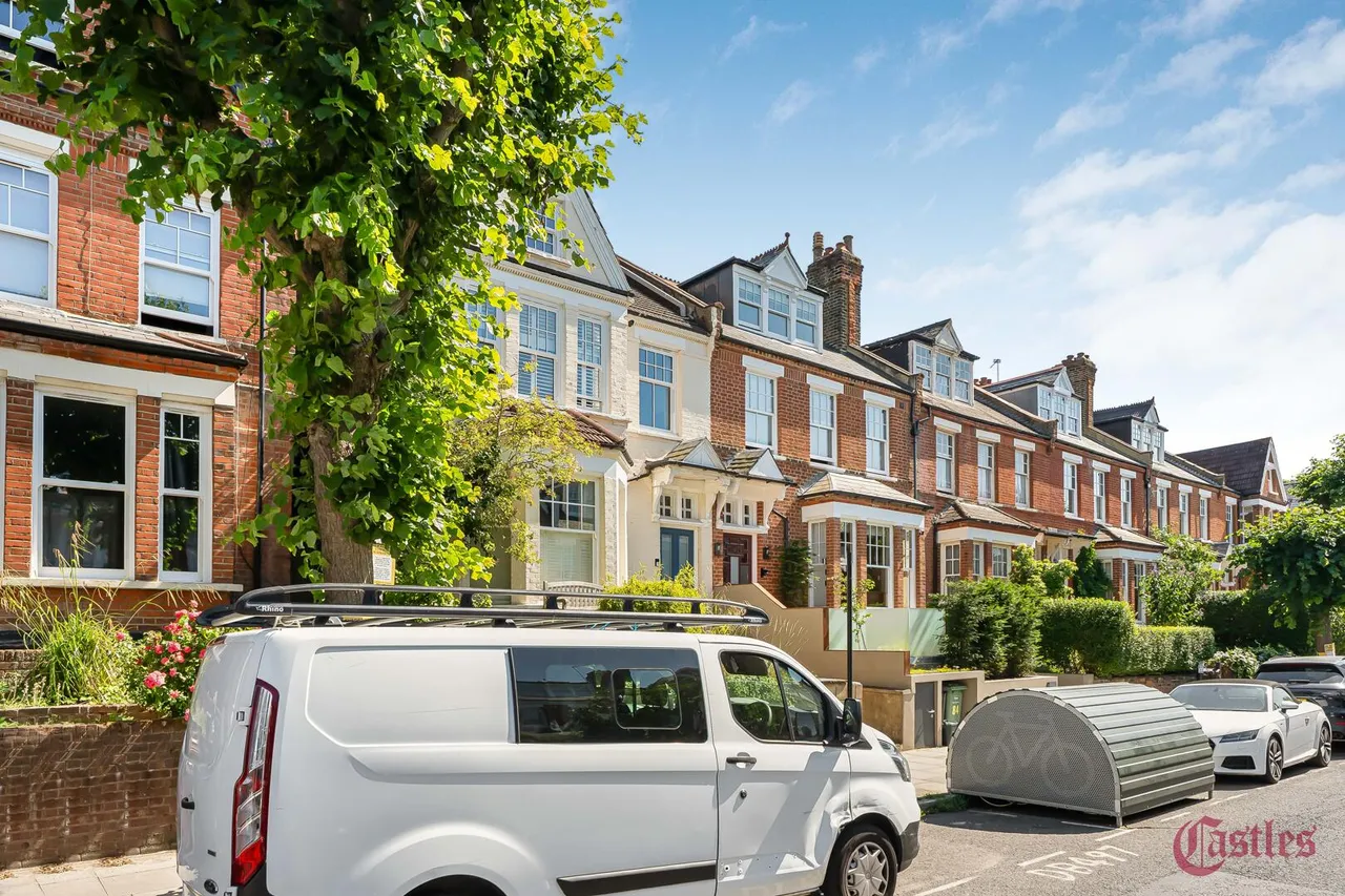 Ridge Road, N8, photo 14