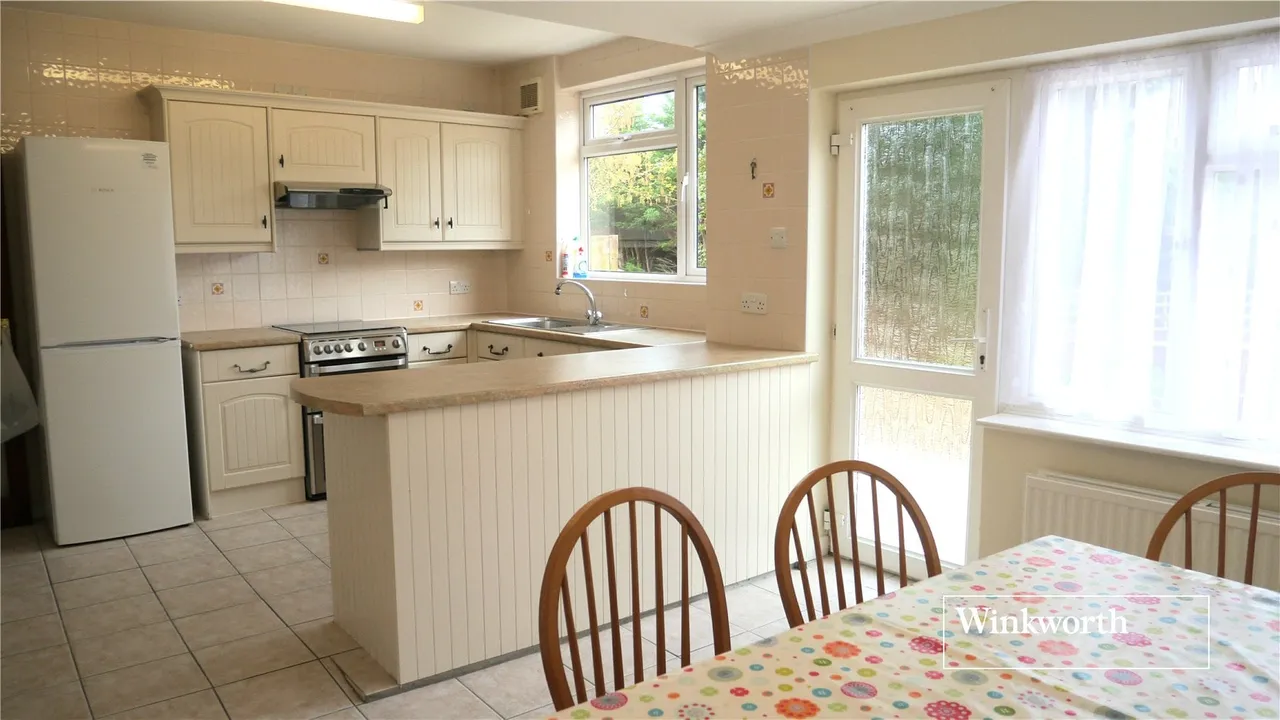 Ashurst Road, Cockfosters, EN4, photo 6