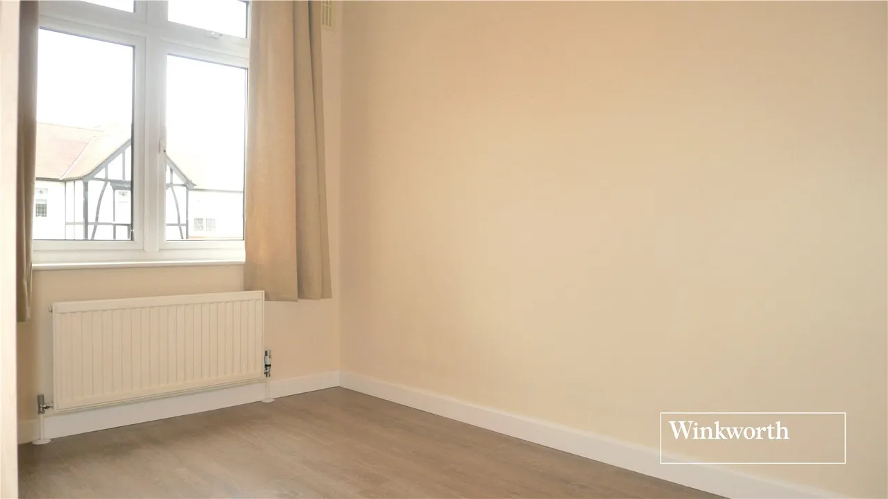 Ashurst Road, Cockfosters, EN4, photo 9