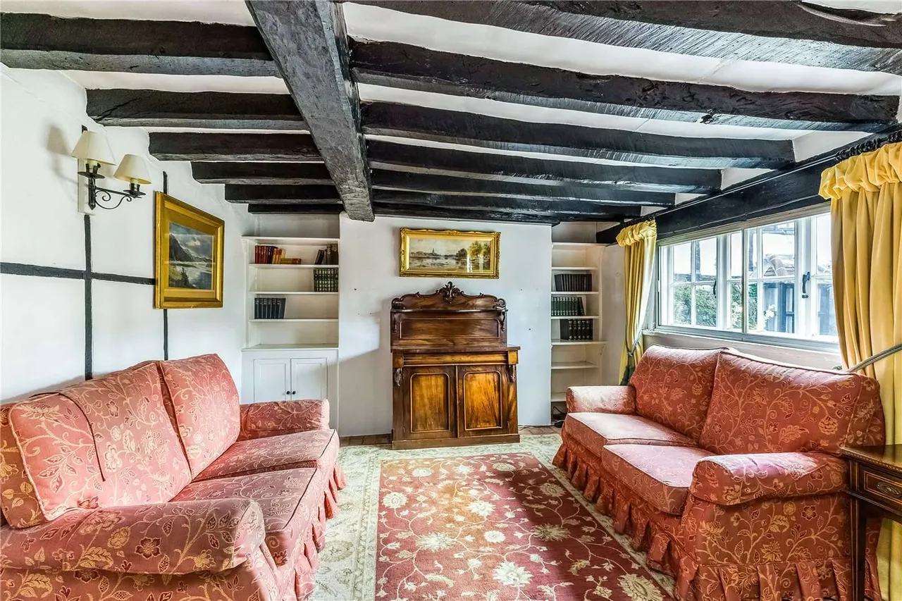 Marlow Road, Bourne End, Buckinghamshire, SL8 5PL, photo 3