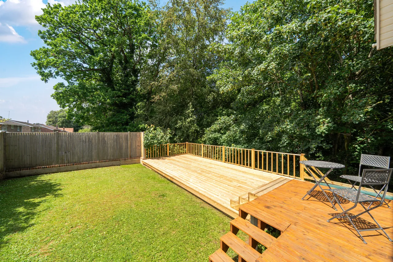 Wey Lodge Close, Liphook, GU30, photo 3