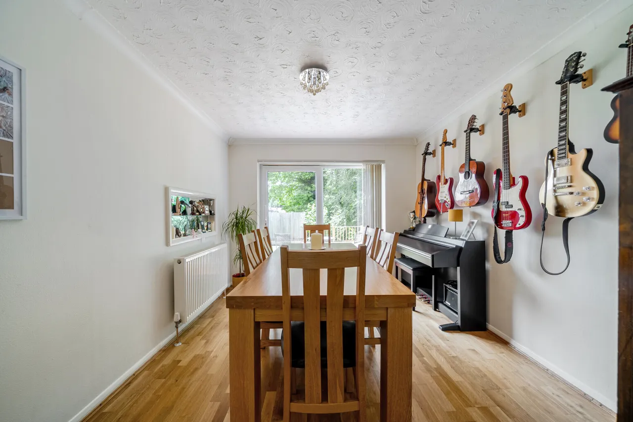 Wey Lodge Close, Liphook, GU30, photo 6
