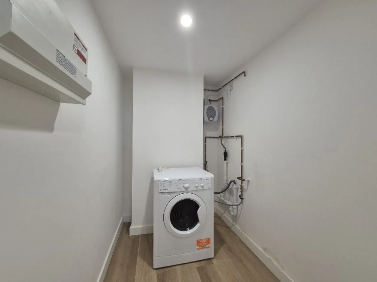 Flat 24 Metro Court, 150 High Street, West Bromwich, West Midlands, B70 6JJ, UK, photo 8