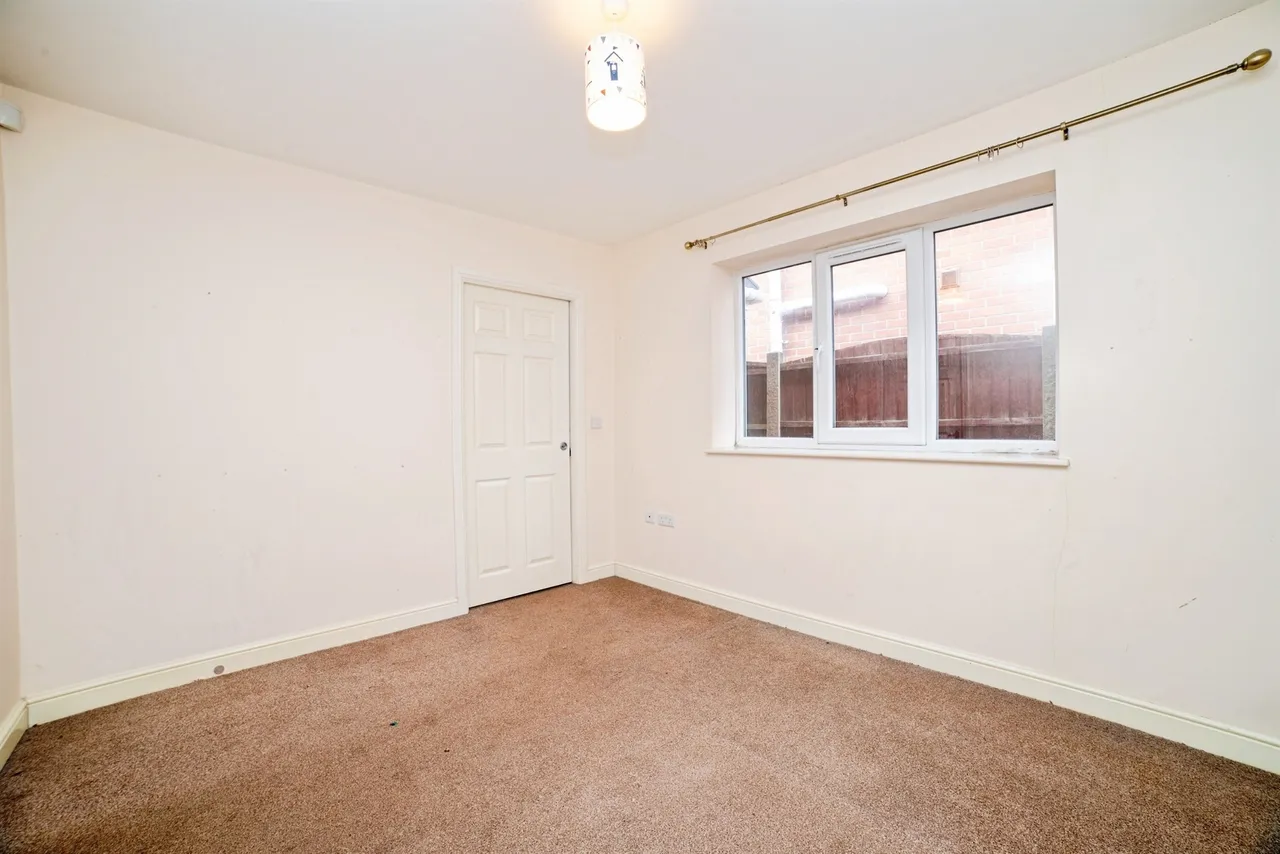 Grange Avenue, Mansfield, NG18, photo 11