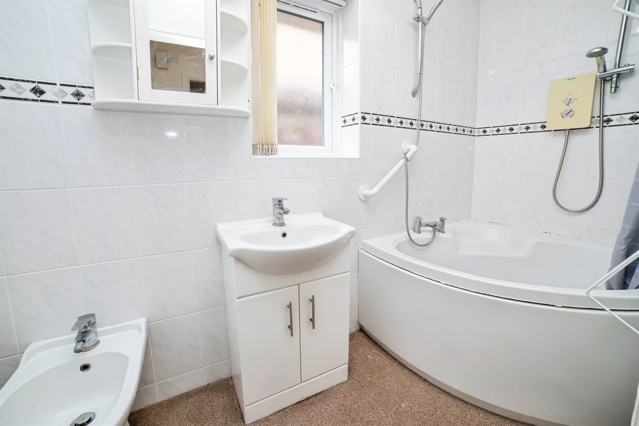 Grange Avenue, Mansfield, NG18, photo 13