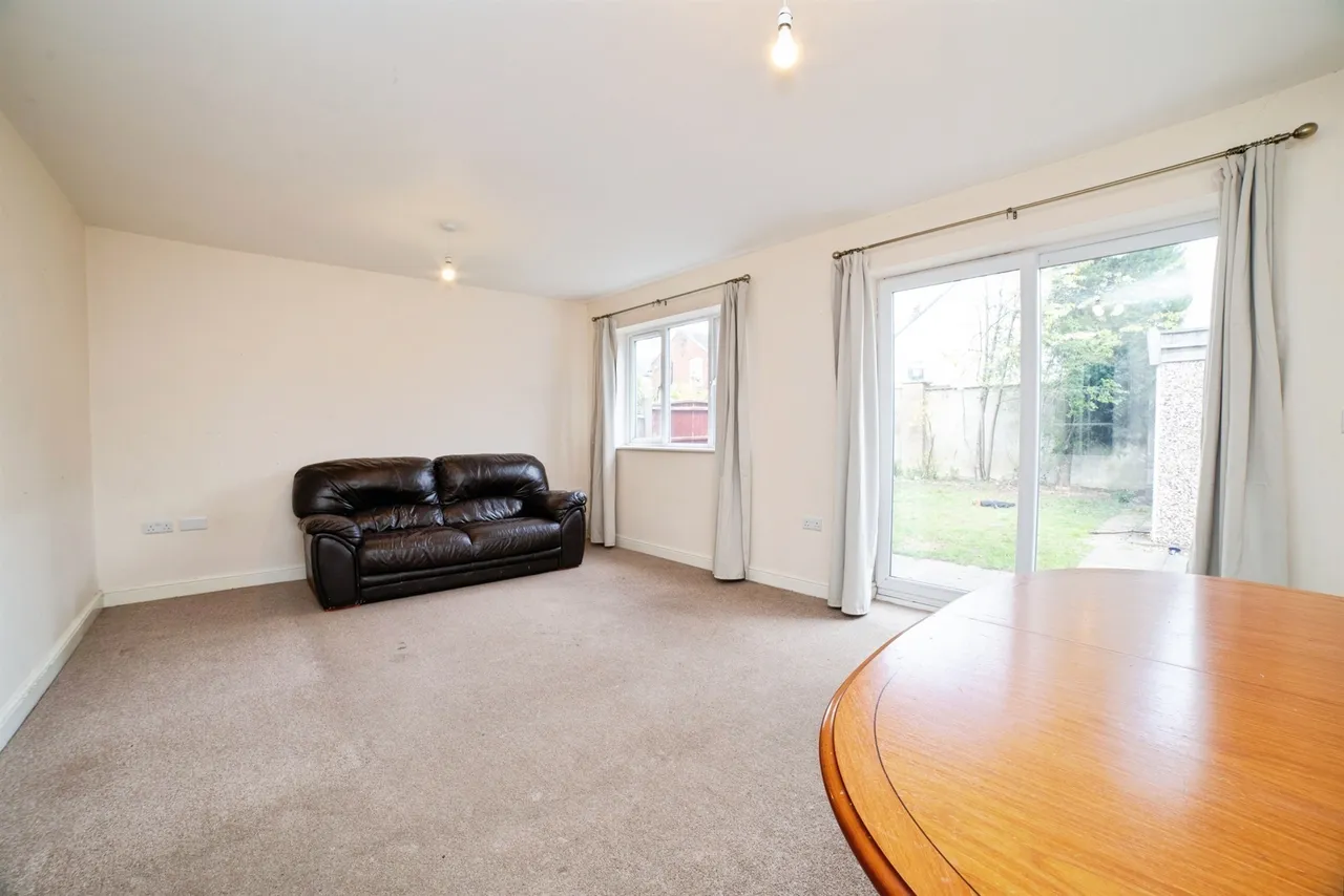 Grange Avenue, Mansfield, NG18, photo 5