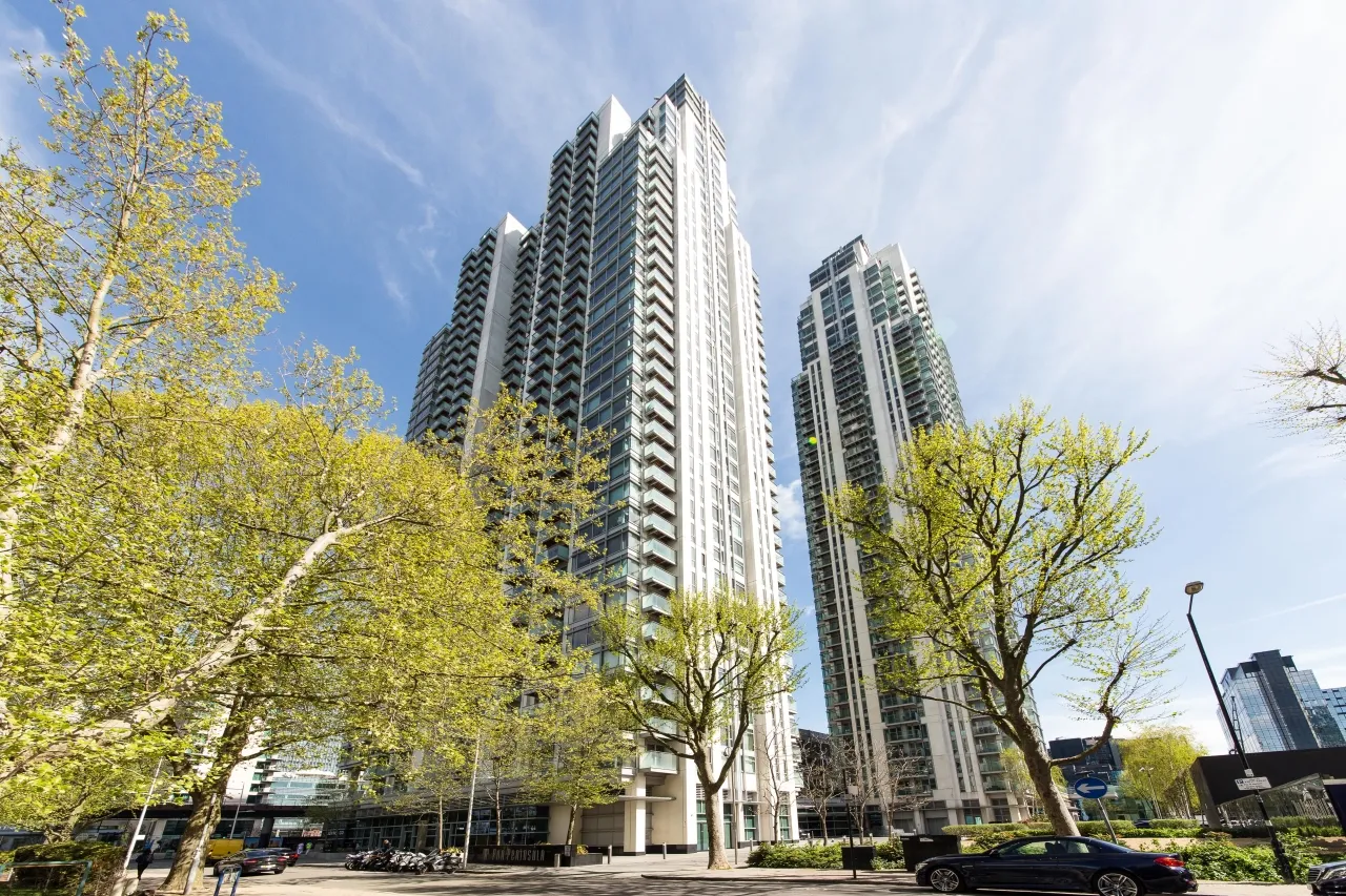 Pan Peninsula, Canary Wharf, E14, photo 6