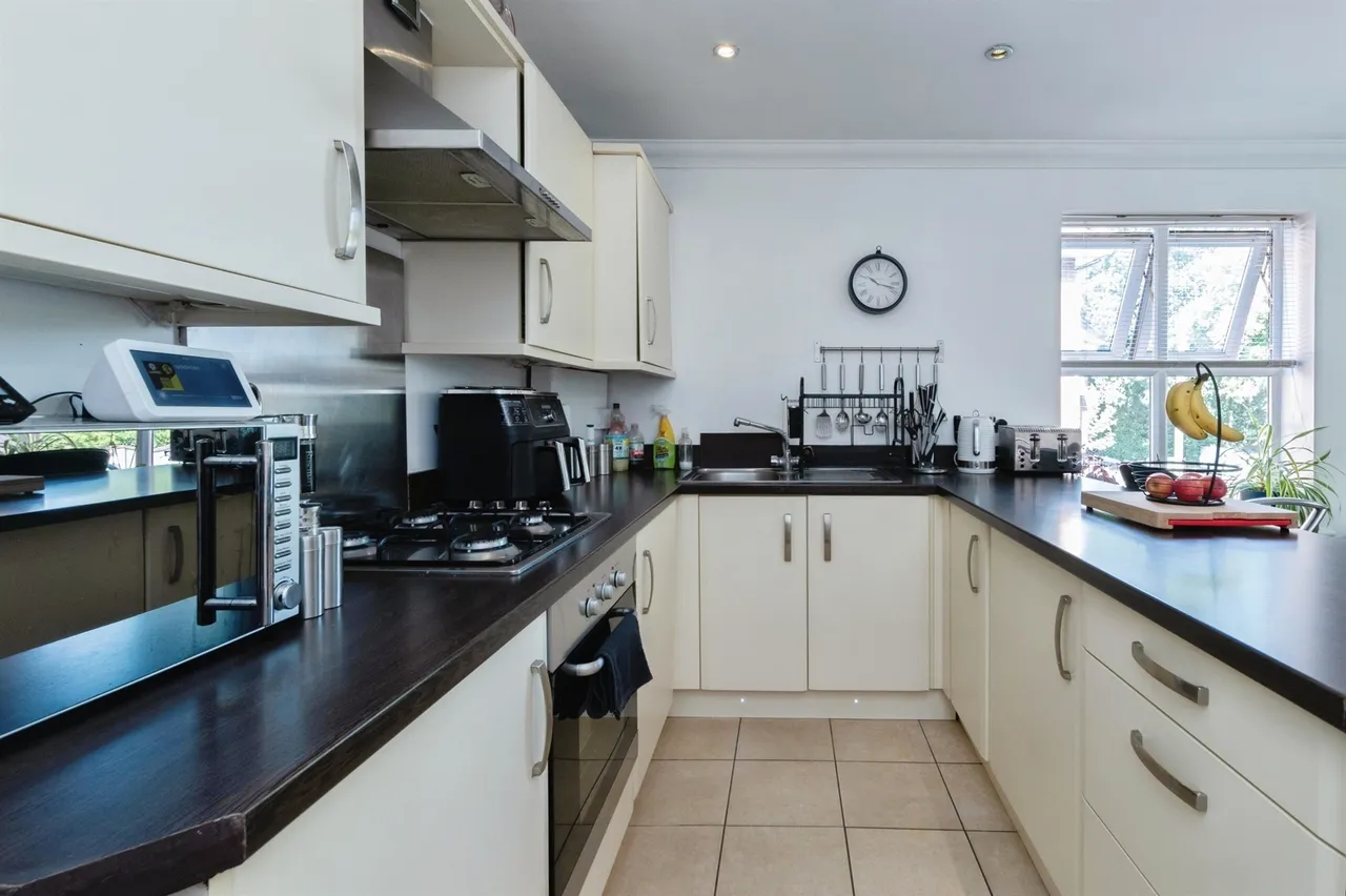 Richmond Park Road, Bournemouth, BH8, photo 5