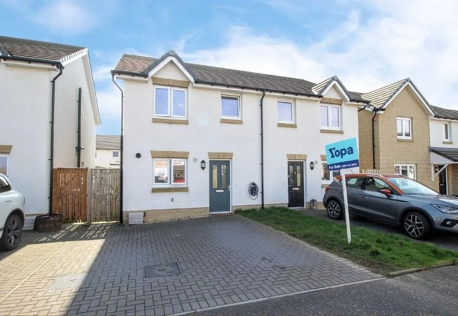 3 bed house for sale, Bessie Graham Court, Kilwinning, KA13