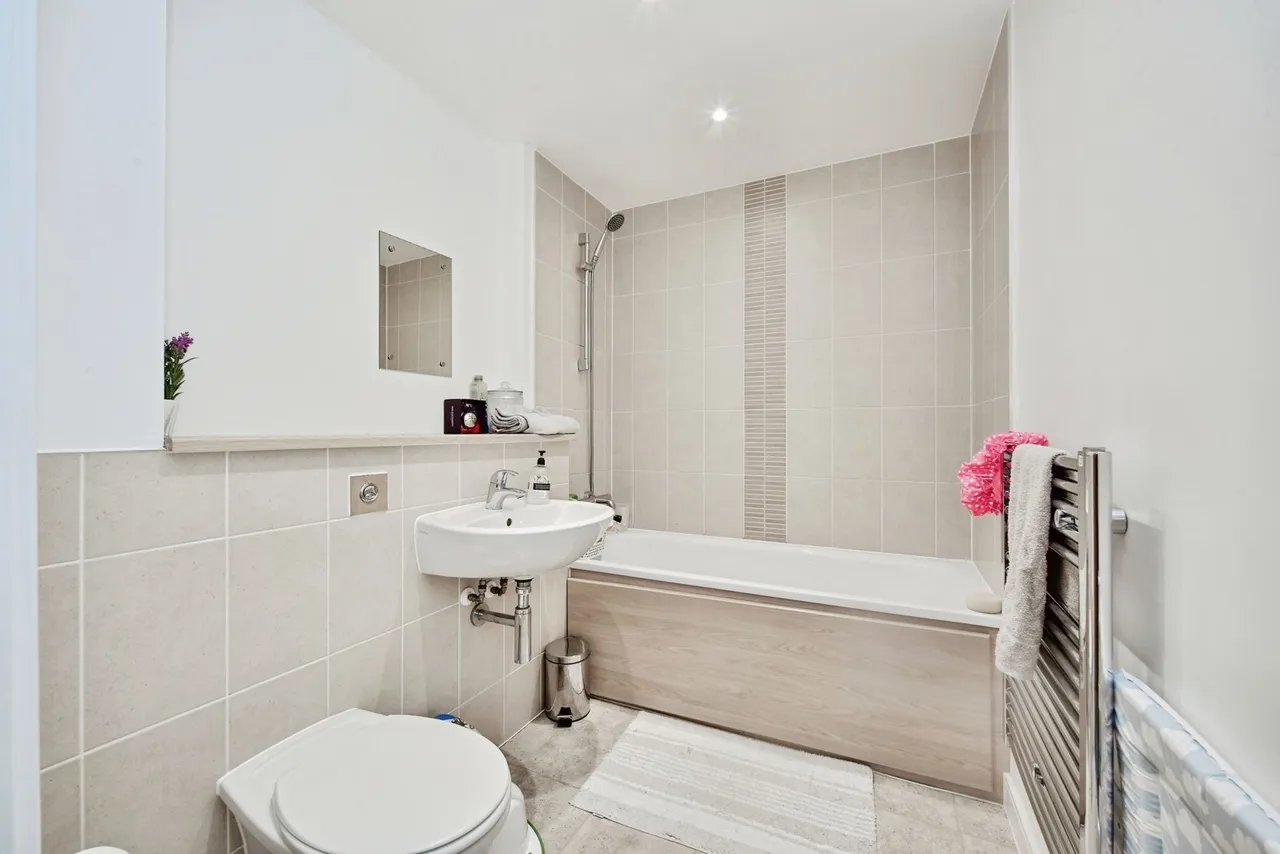 Poynder Drive, Snodland, ME6, photo 8