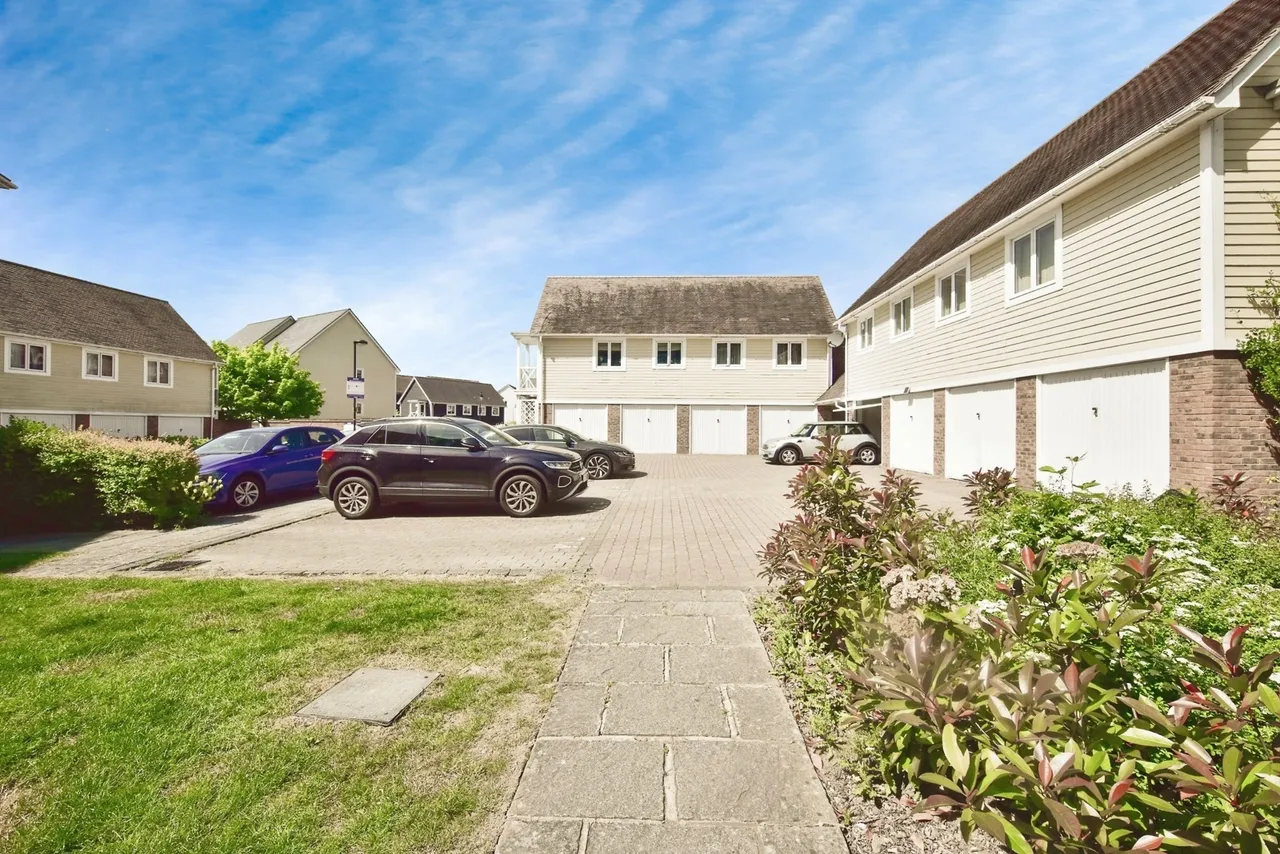 Poynder Drive, Snodland, ME6, photo 15