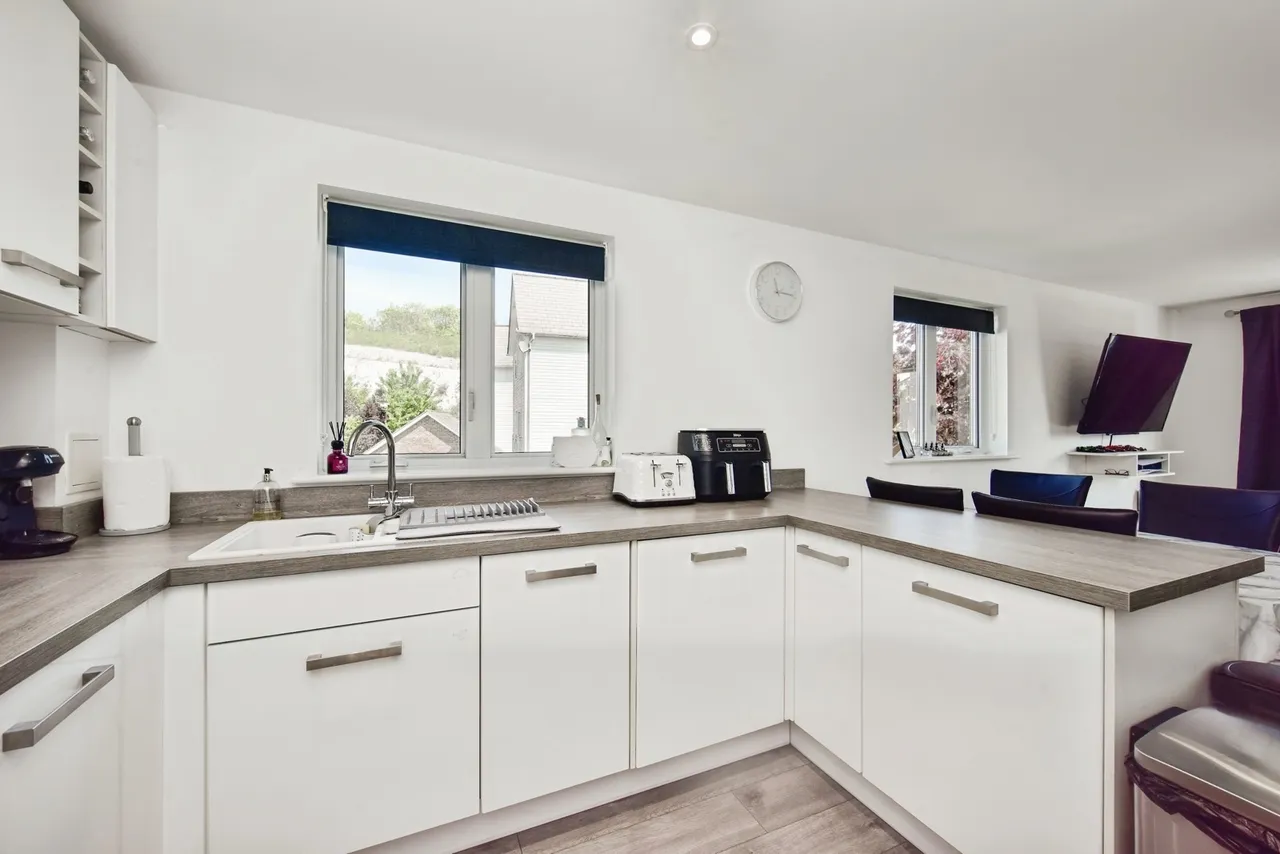 Poynder Drive, Snodland, ME6, photo 11