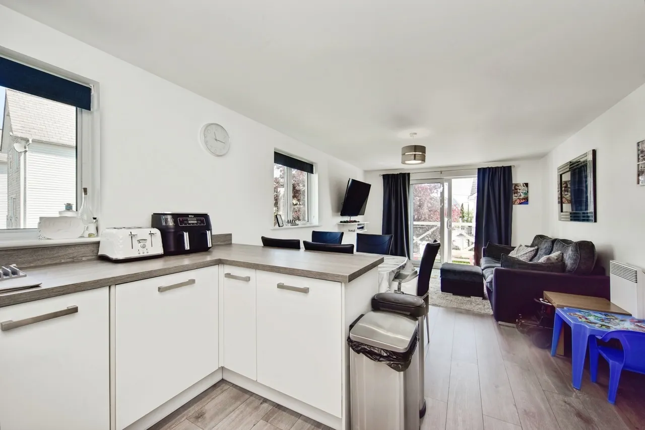 Poynder Drive, Snodland, ME6, photo 12