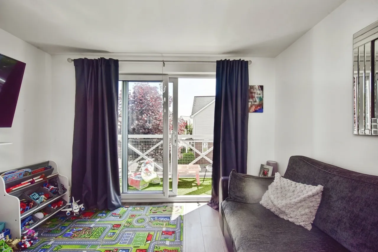 Poynder Drive, Snodland, ME6, photo 13