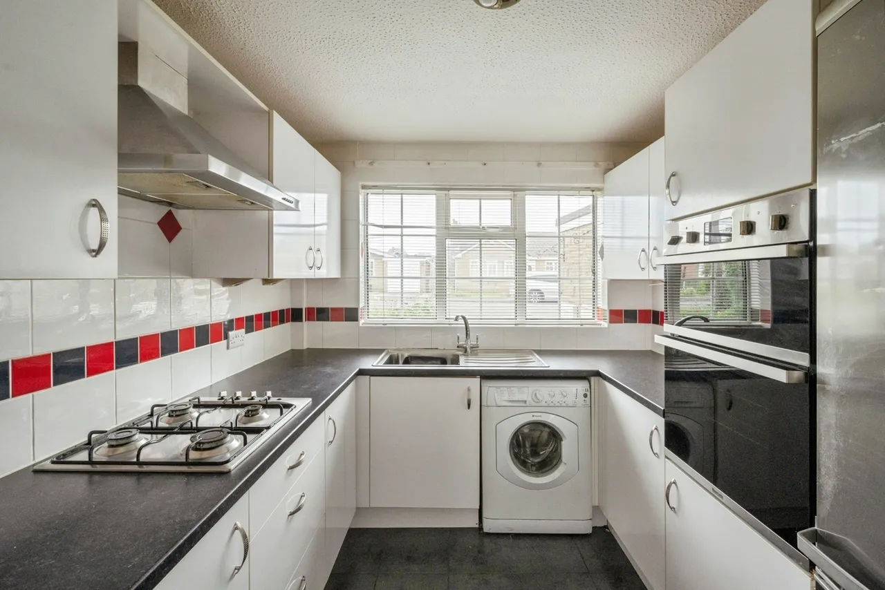 Harmby Close, Skellow, Doncaster, South Yorkshire, DN6, photo 9