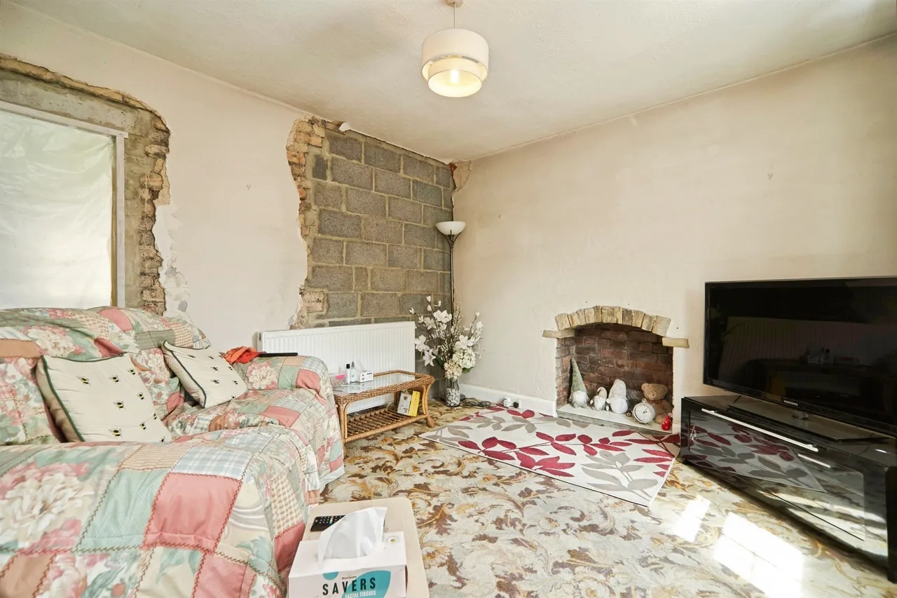 Silverdale Avenue, Guiseley, LS20, photo 8