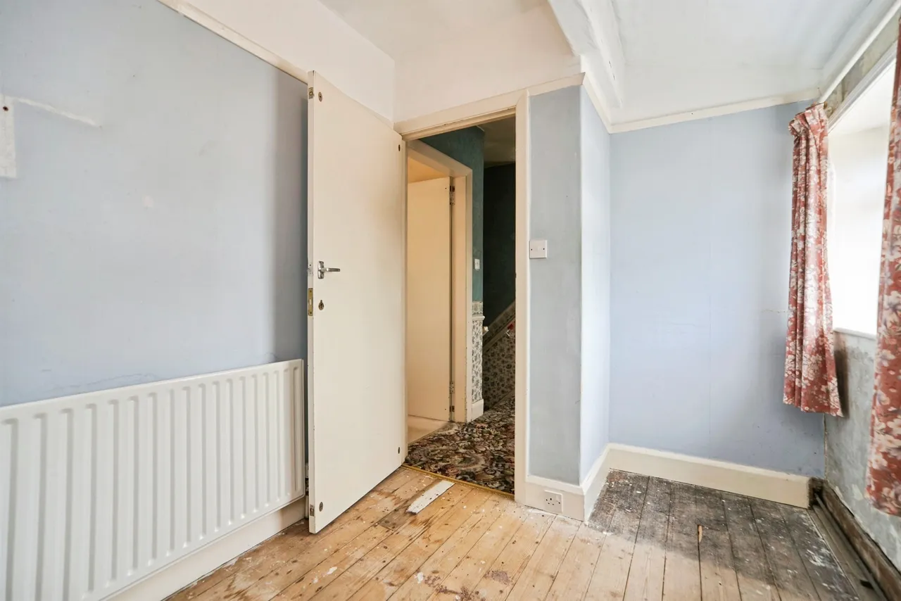 Silverdale Avenue, Guiseley, LS20, photo 15