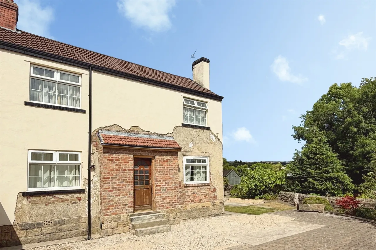 3 bed house for sale, Silverdale Avenue, Guiseley, LS20