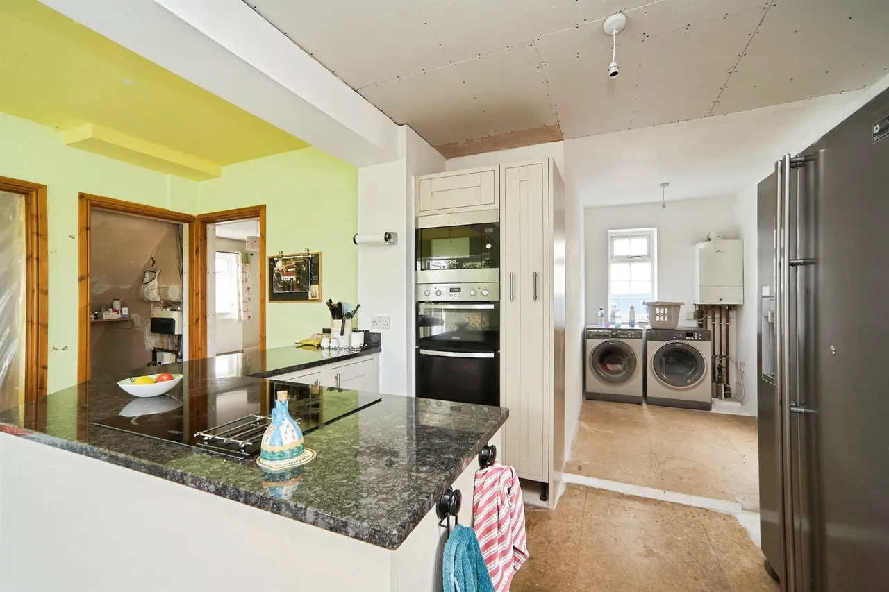 Silverdale Avenue, Guiseley, LS20, photo 7
