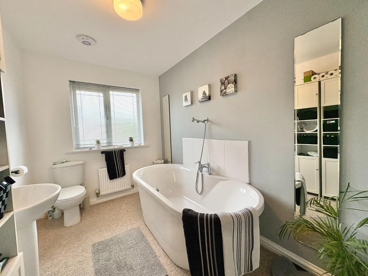 Jubilee Street, Toronto, DL14, photo 17