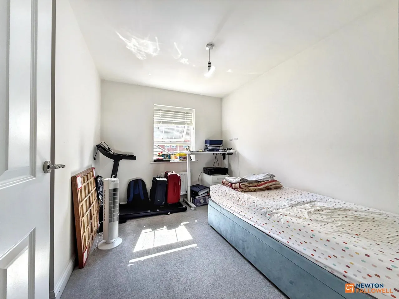 Gee Avenue, Hugglescote, LE67, photo 24