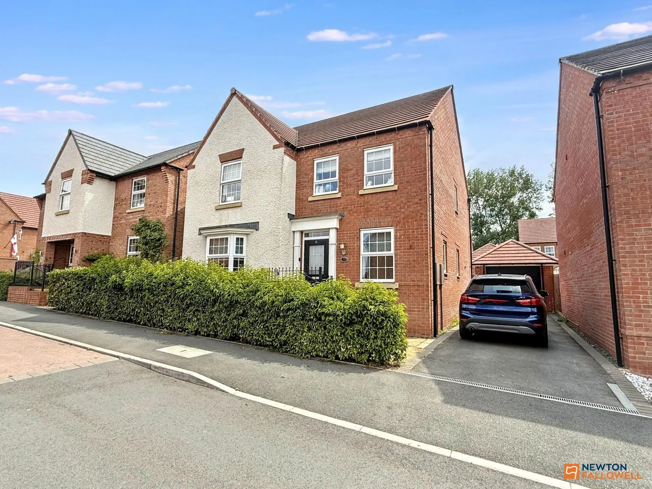 4 bed house for sale, Gee Avenue, Hugglescote, LE67