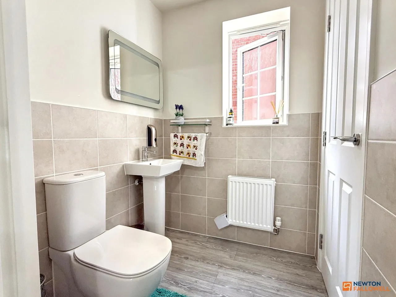 Gee Avenue, Hugglescote, LE67, photo 16