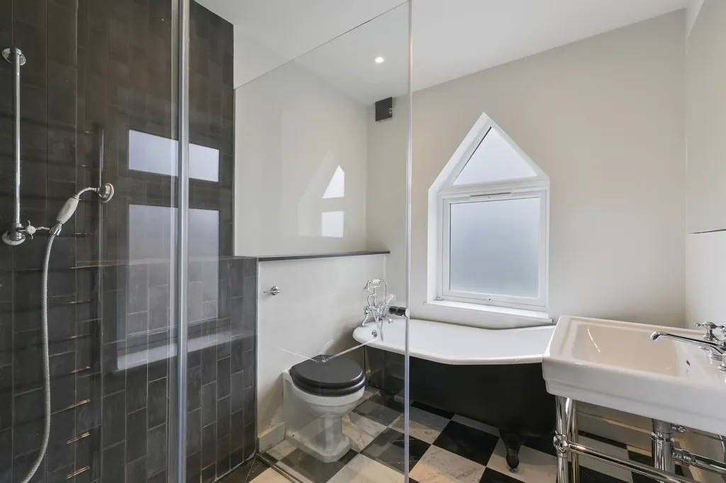 Disbrowe Road, London, W6, photo 8