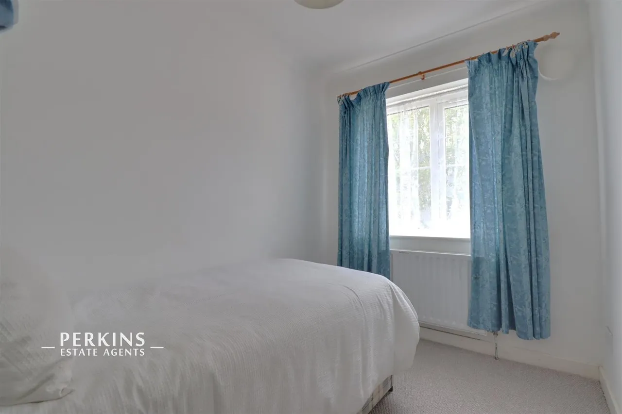 Costons Lane, Greenford, UB6, photo 6