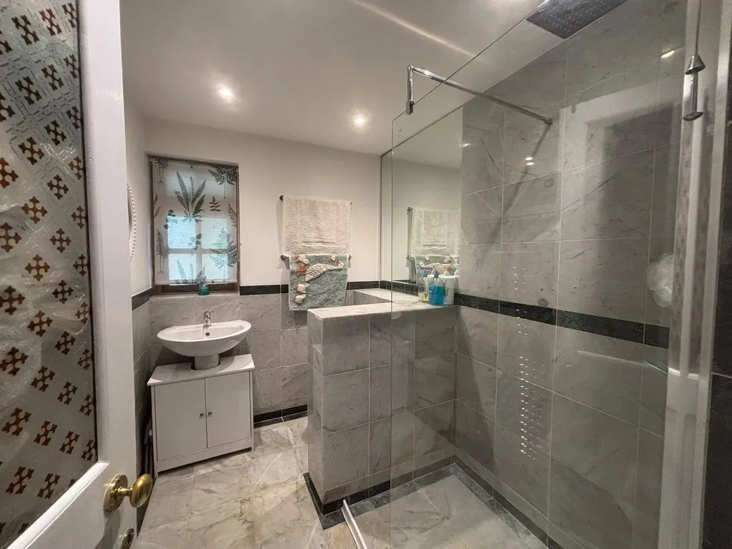 Maidenhead Road, Cookham SL6 9EA, photo 8