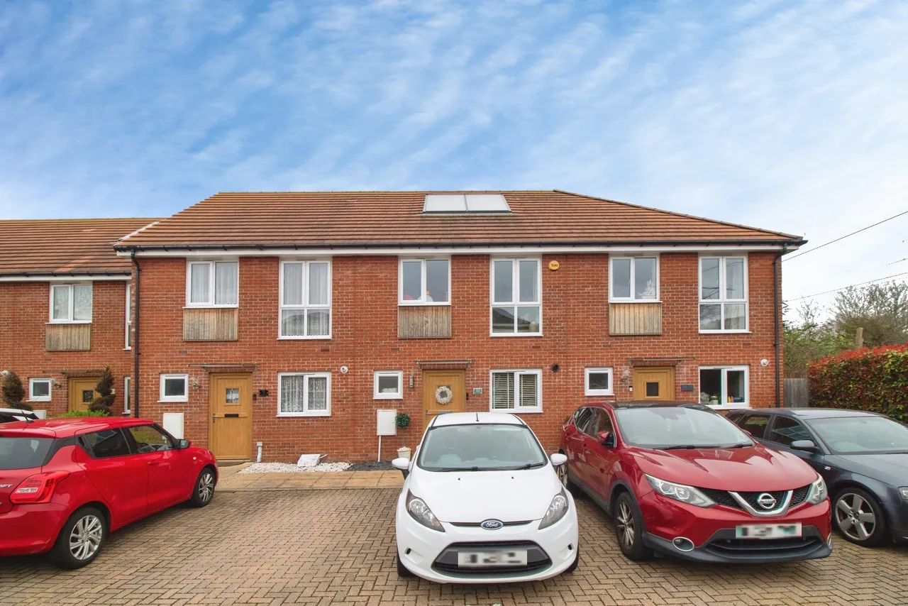 Radar Close, Southend-On-Sea, SS2, photo 5