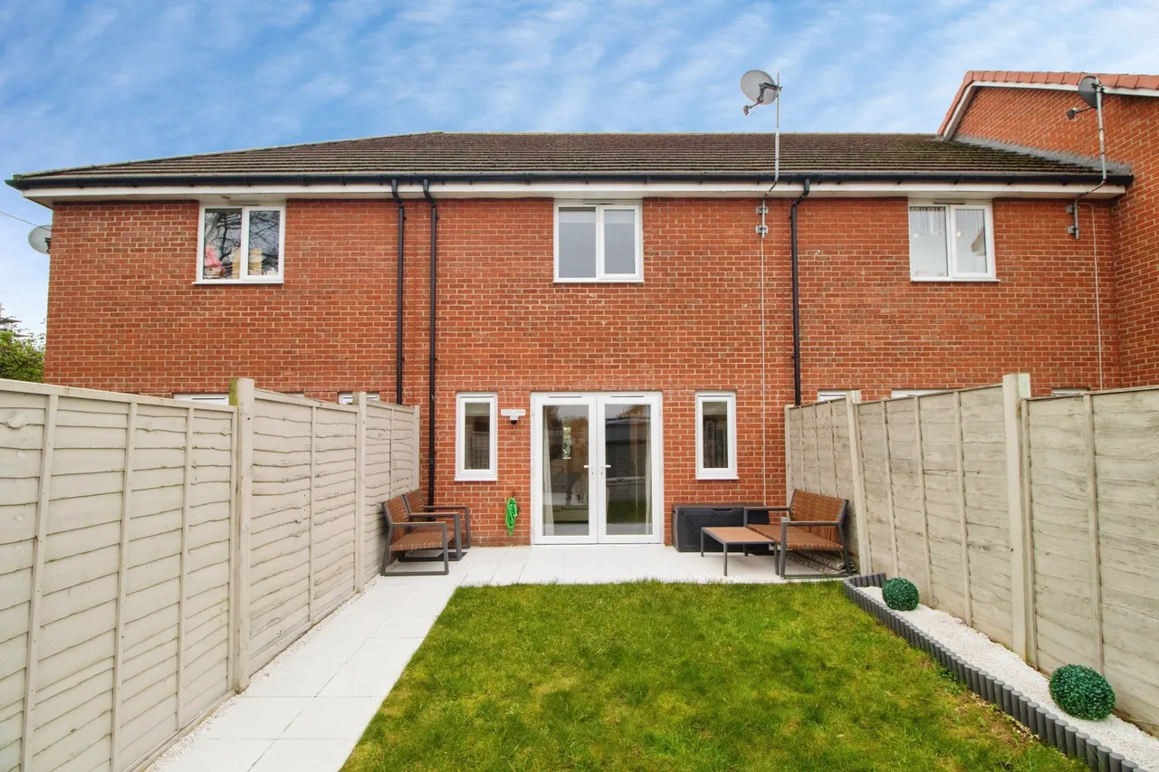 Radar Close, Southend-On-Sea, SS2, photo 6