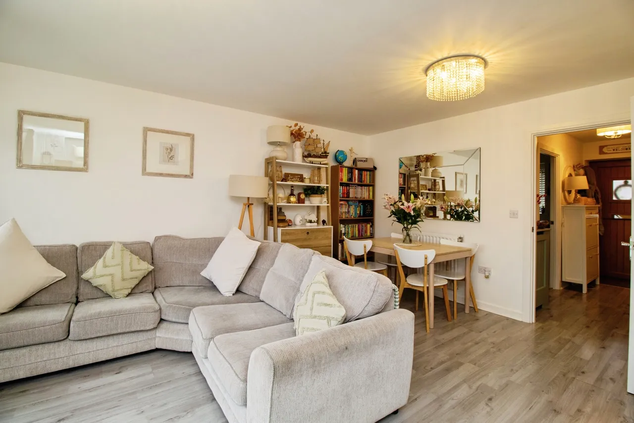 Radar Close, Southend-On-Sea, SS2, photo 19